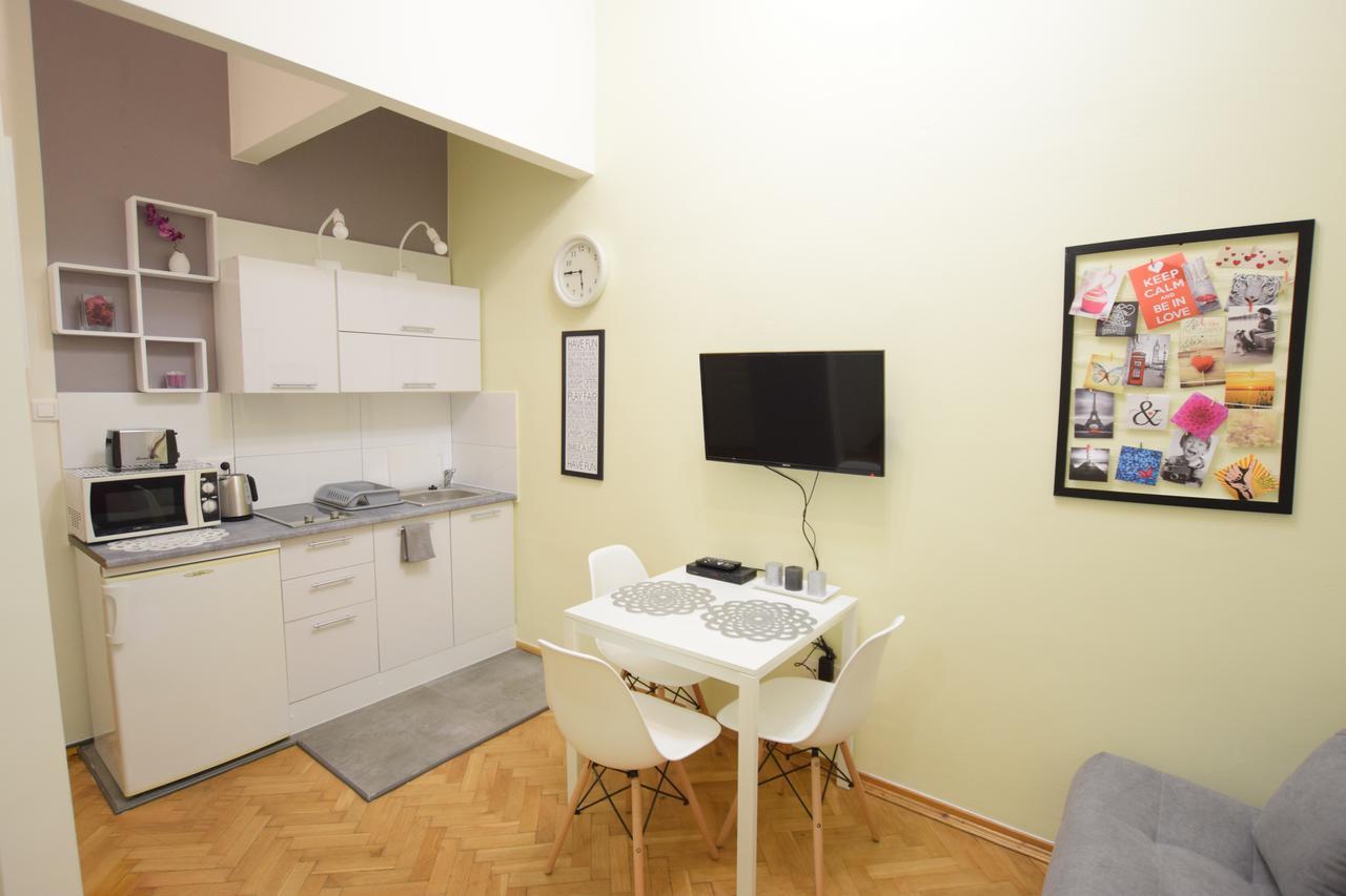 Elegant Apartment Copernicus Warsaw Exterior photo